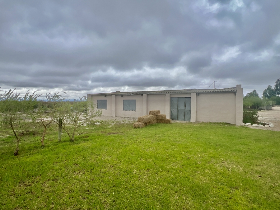 10 Bedroom Property for Sale in Hartebeesfontein Western Cape
